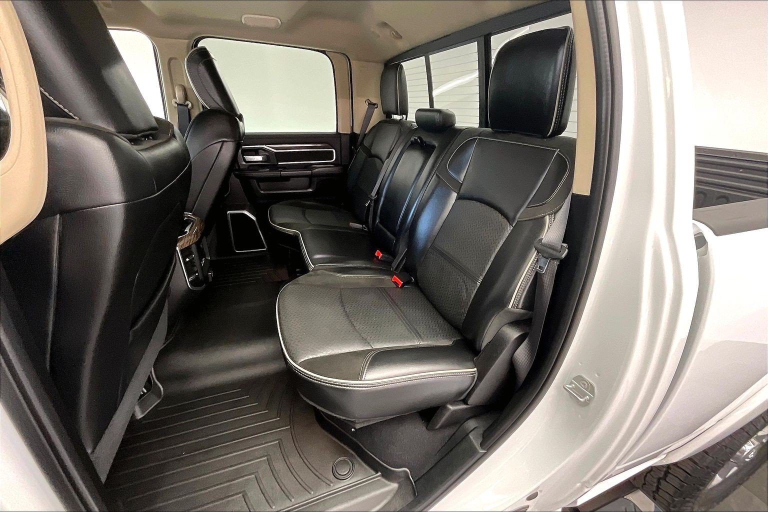 Used 2020 RAM 2500 Laramie AWD/4WD image 19