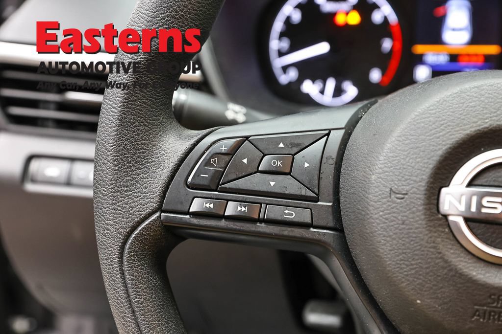 Used 2023 Nissan Altima 2.5 S FWD image 14