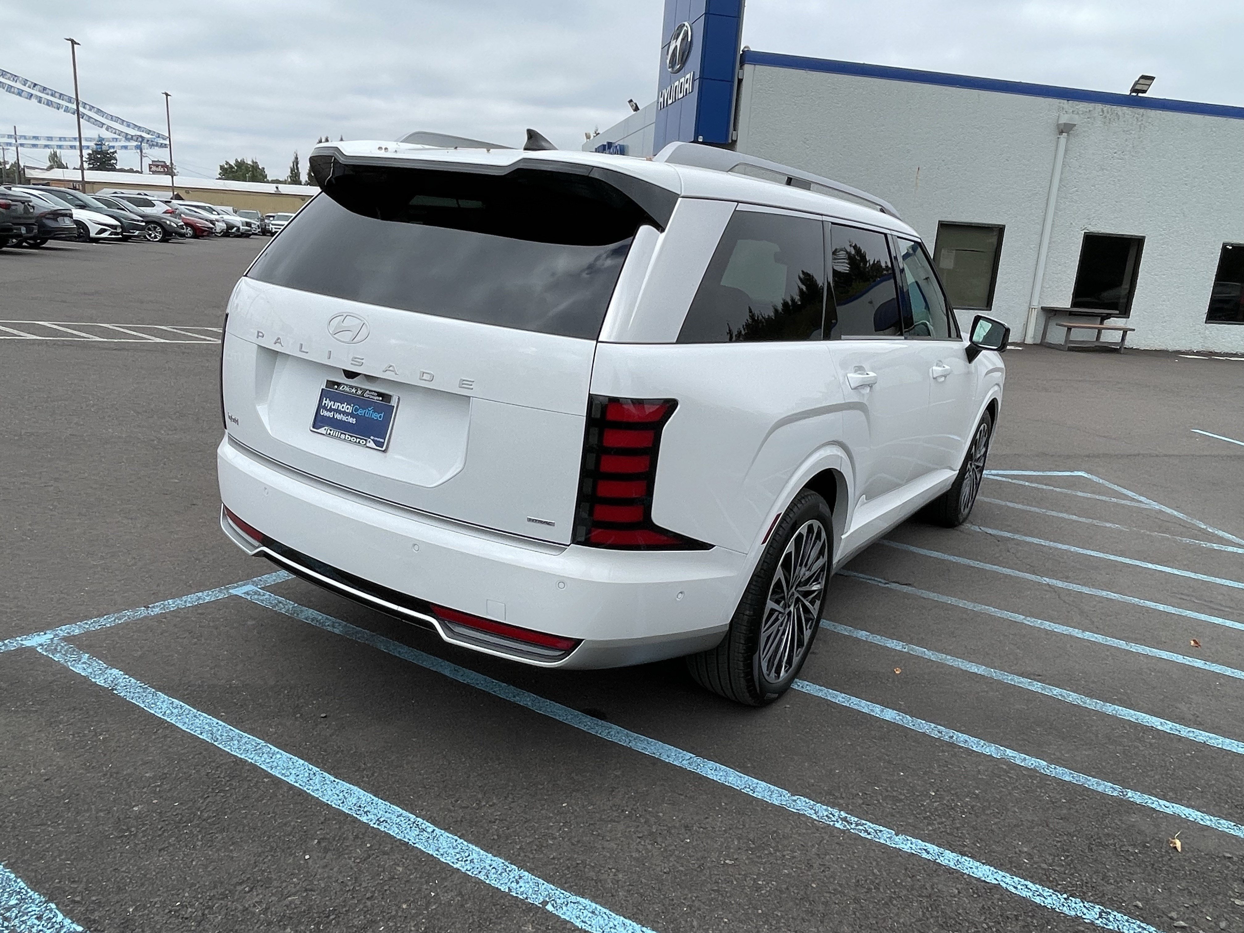 Used 2026 Hyundai Palisade Calligraphy AWD/4WD image 5