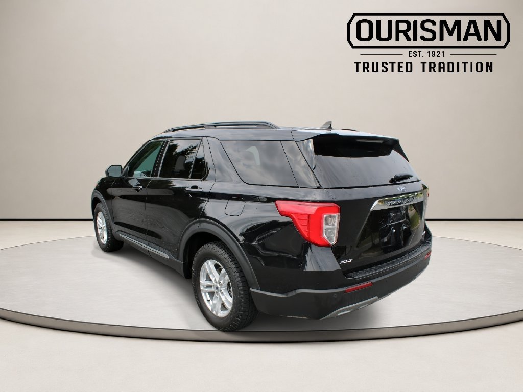 Used 2023 Ford Explorer XLT w/ Equipment Group 202A AWD/4WD image 7