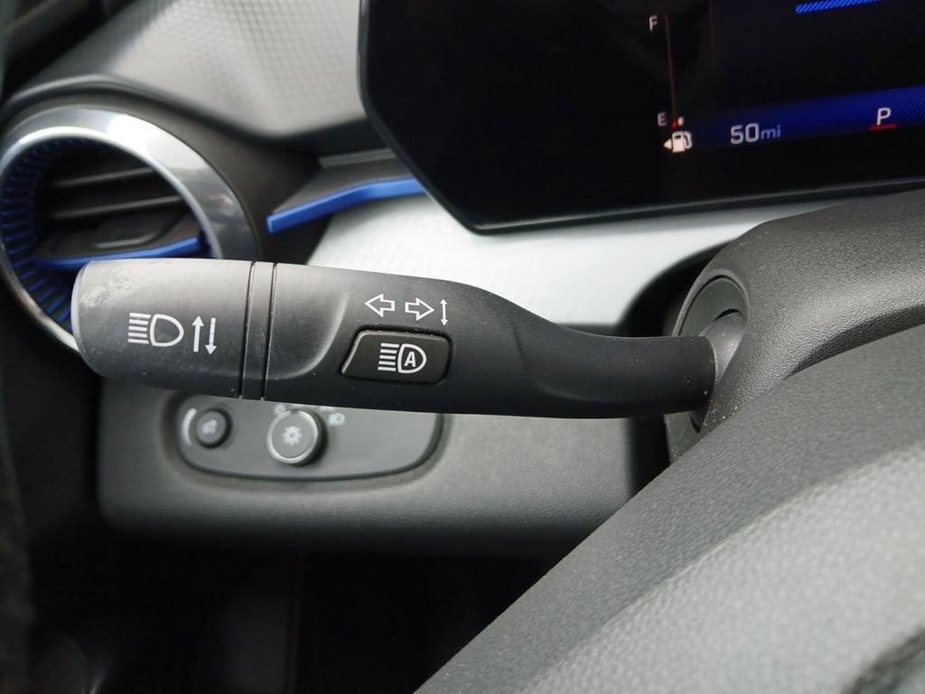 Used 2024 Chevrolet Trax LT w/ Driver Confidence Package FWD image 5
