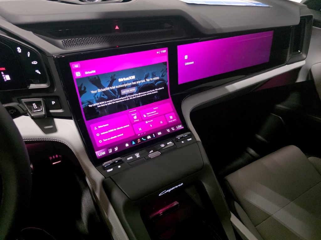 New 2026 Porsche Cayenne Electric AWD/4WD image 24