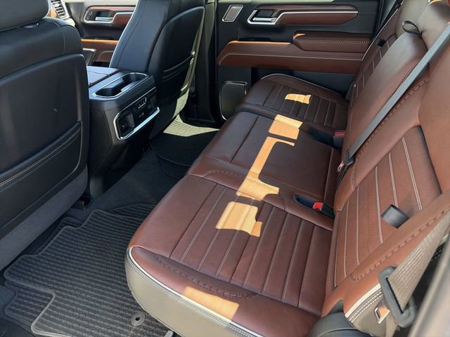 Used 2024 GMC Sierra 3500 Denali Ultimate image 17