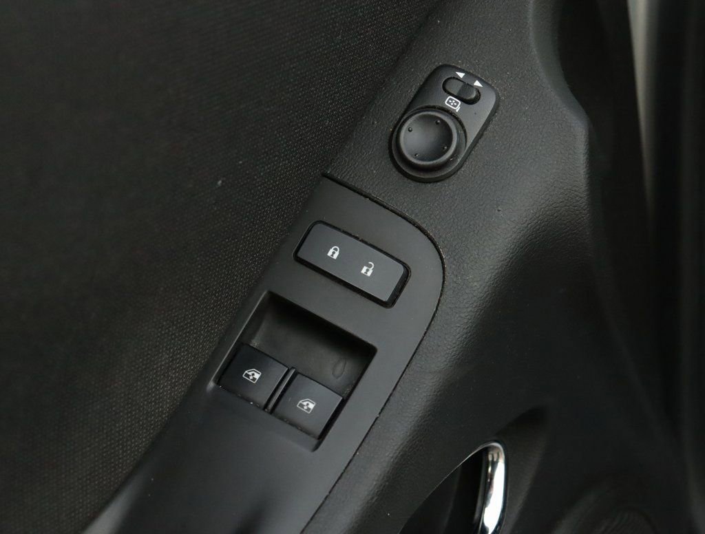 Used 2014 Chevrolet Camaro LT image 21