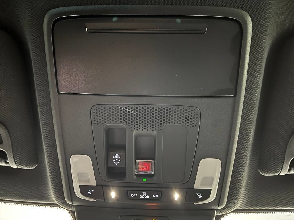 Used 2023 Honda Accord Sport image 9