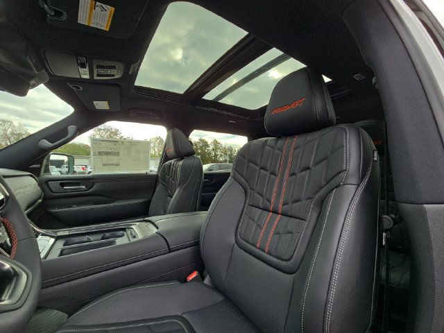 New 2026 Nissan Armada PRO-4X AWD/4WD image 14