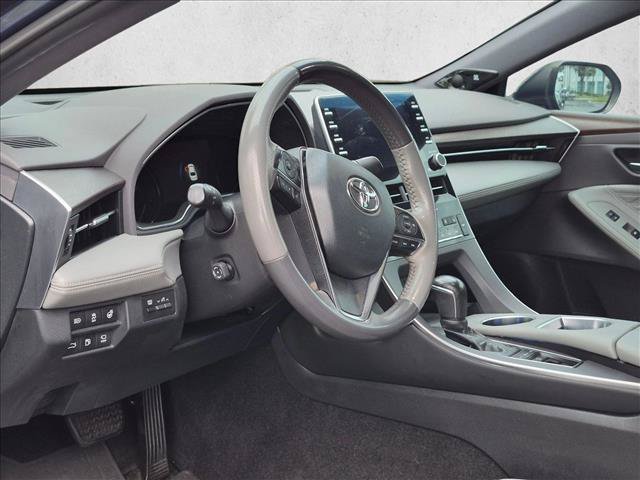 Used 2020 Toyota Avalon Limited w/ Advanced Safety Package FWD image 2
