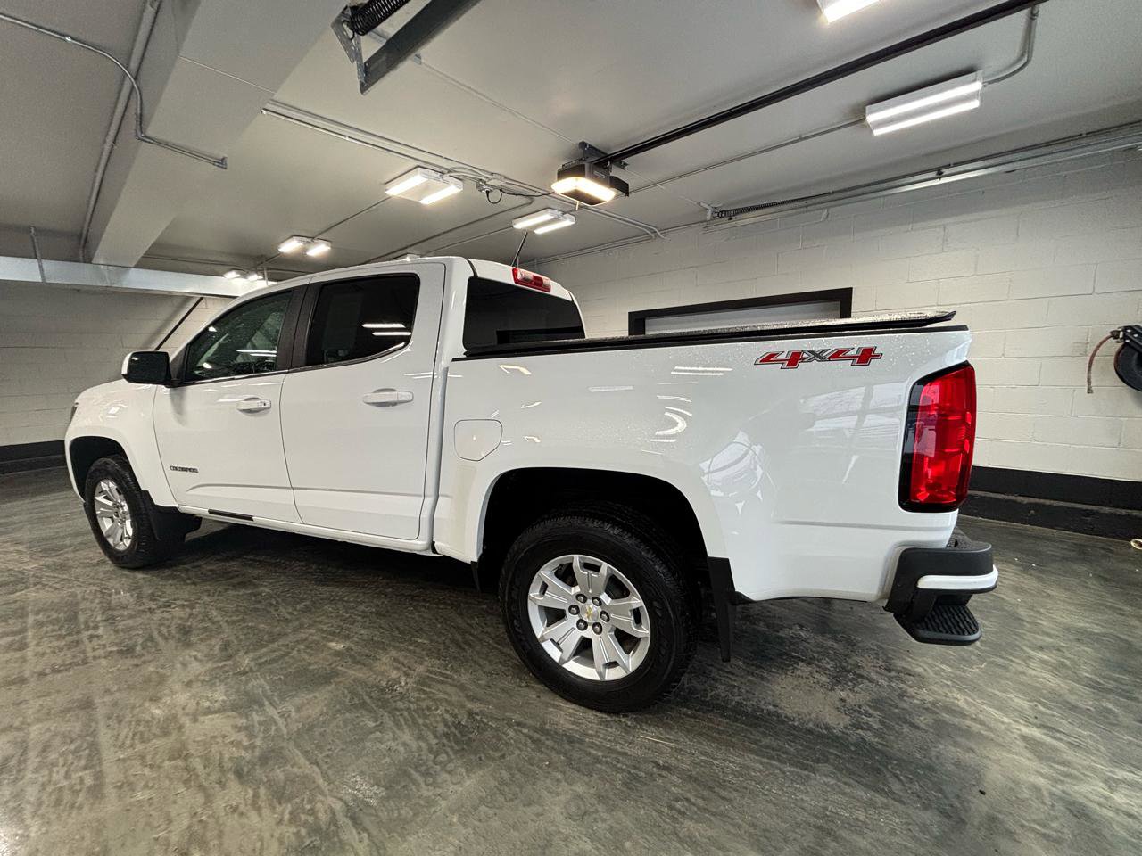 Used 2018 Chevrolet Colorado LT AWD/4WD image 7