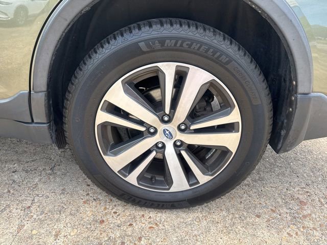 Used 2018 Subaru Outback 2.5i Limited AWD/4WD image 32