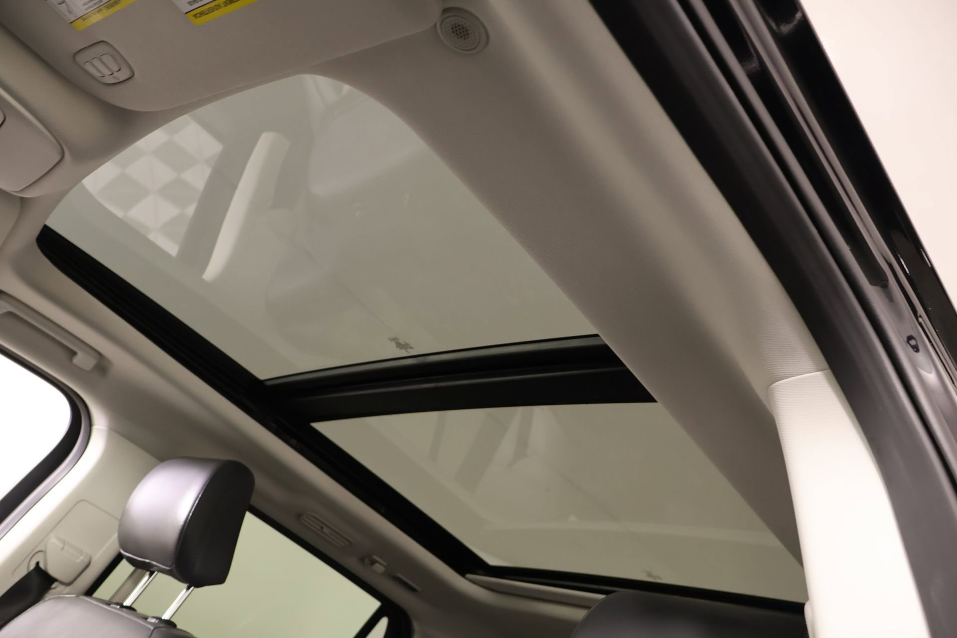 Used 2025 Ford Expedition Active image 16