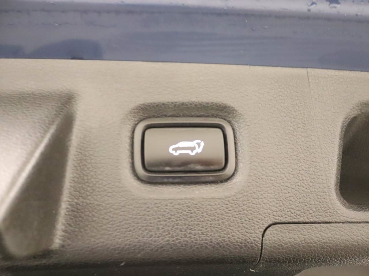 Used 2022 Hyundai Santa Fe Limited AWD/4WD image 19