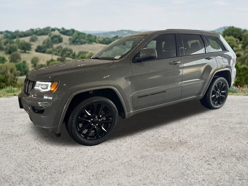Used 2020 Jeep Grand Cherokee Altitude AWD/4WD image 3