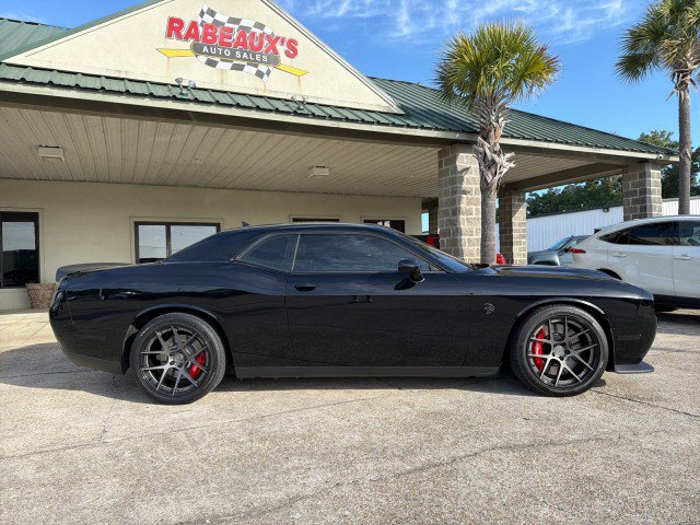 Used 2022 Dodge Challenger SRT Hellcat w/ Plus Package RWD image 2