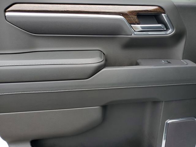 Used 2025 GMC Sierra 1500 Elevation w/ Preferred Package image 17