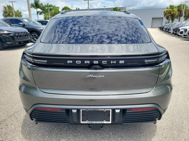Used 2025 Porsche Macan Electric RWD image 6