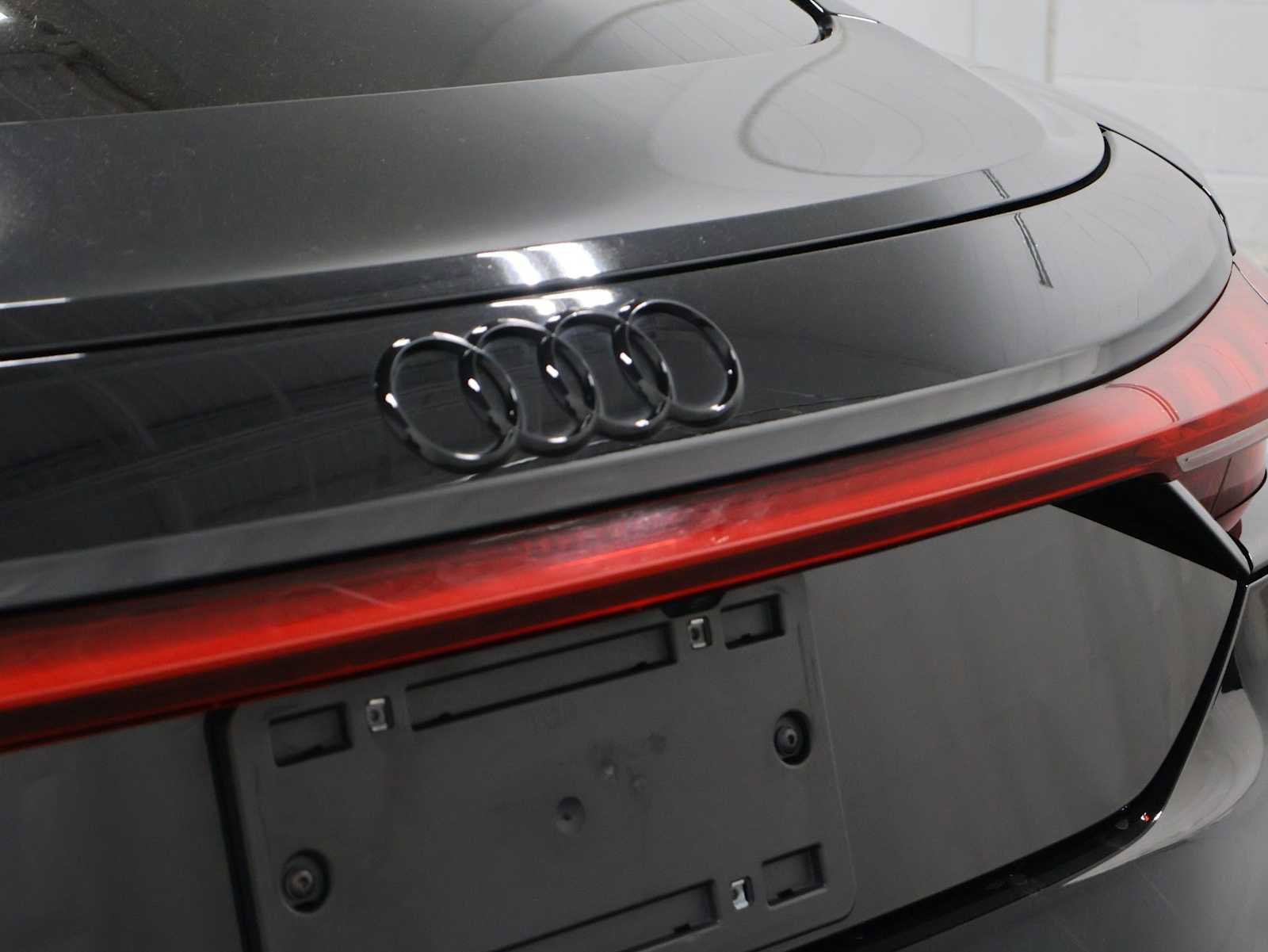 Used 2023 Audi e-tron GT Premium Plus w/ Performance Package AWD/4WD image 8