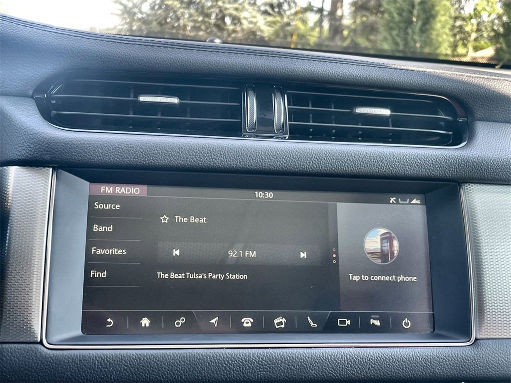 Used 2020 Jaguar XF Prestige image 25