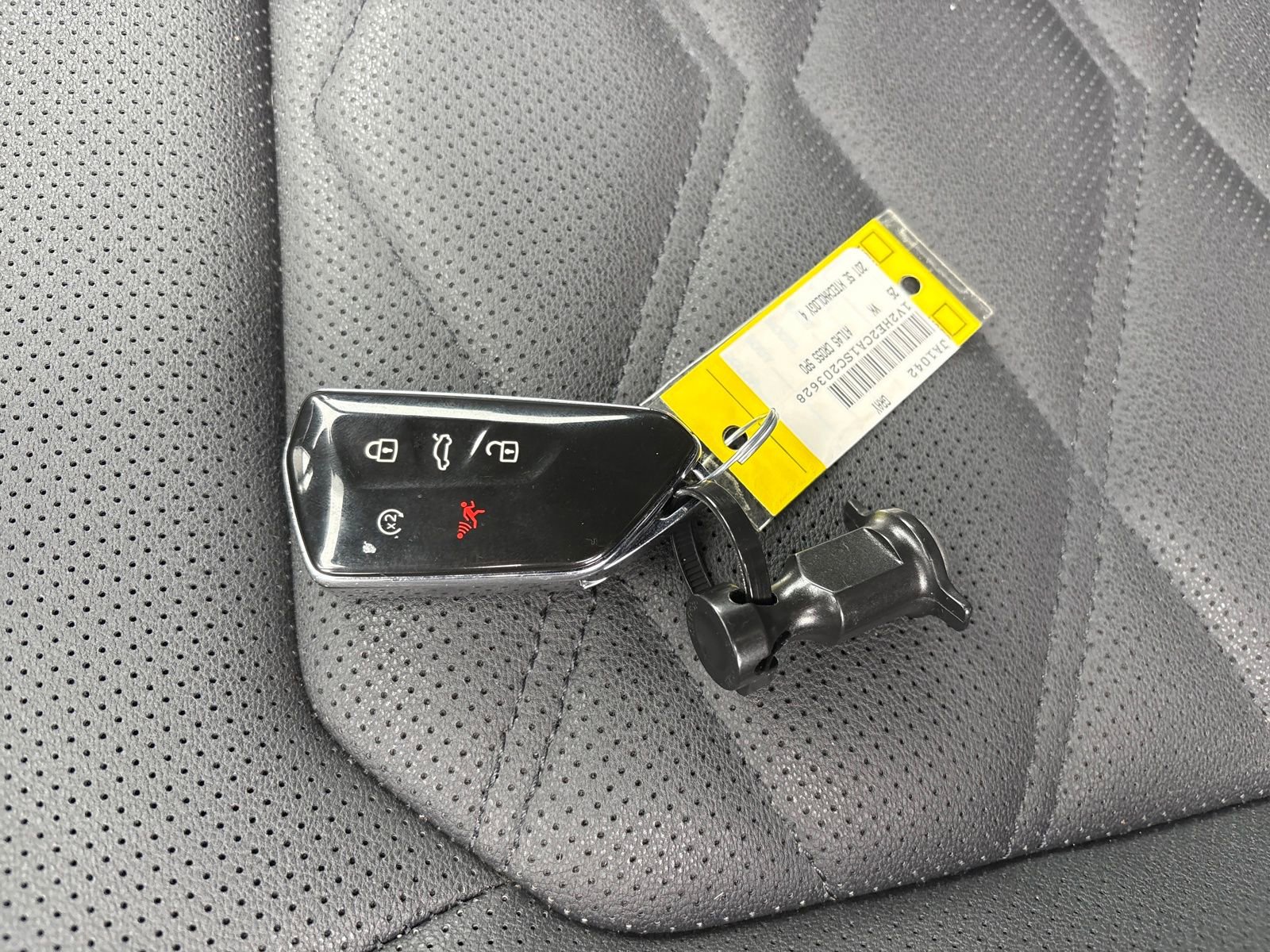 Used 2025 Volkswagen Atlas Cross Sport SE image 29