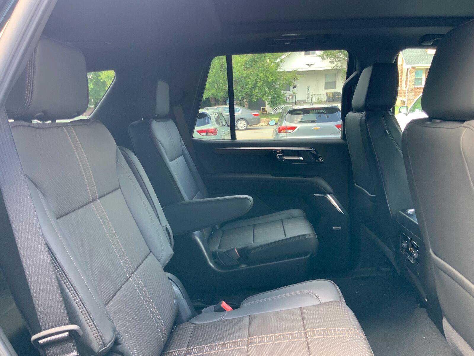 New 2026 Chevrolet Tahoe High Country AWD/4WD image 14