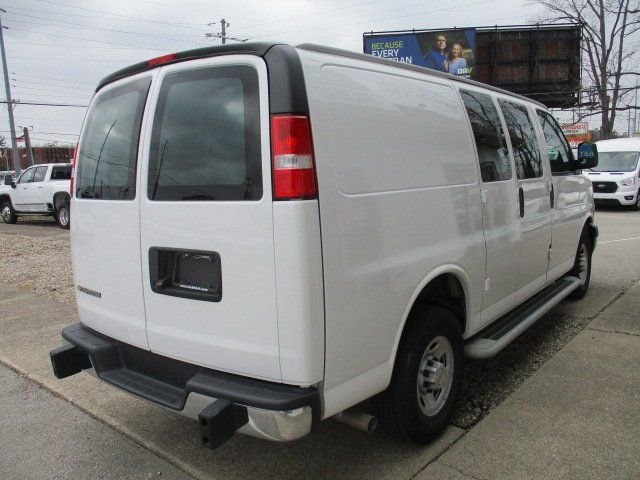 Used 2024 Chevrolet Express 2500 w/ Driver Convenience Package image 6