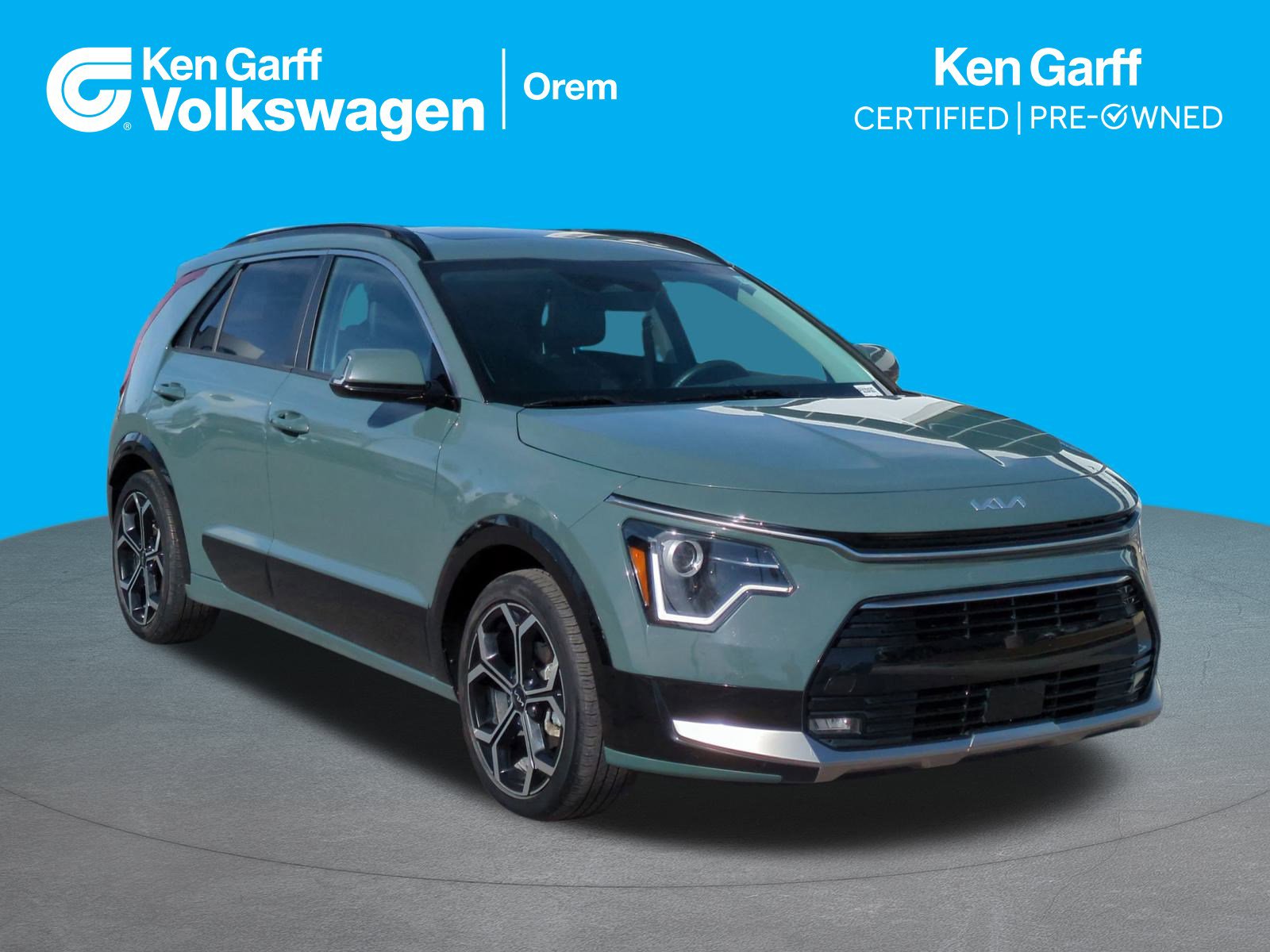 Used 2023 Kia Niro EX Touring image 1