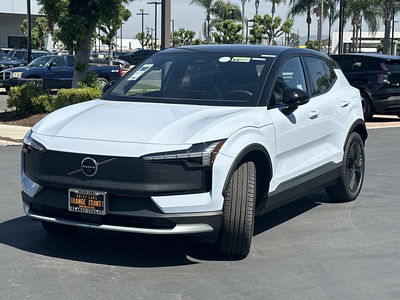 New 2026 Volvo EX30 Cross Country Ultra AWD/4WD image 3