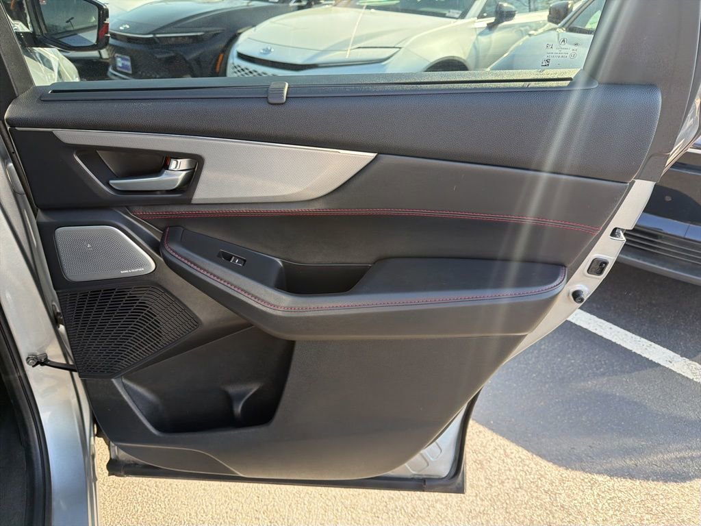 Used 2025 Acura MDX A-Spec image 12