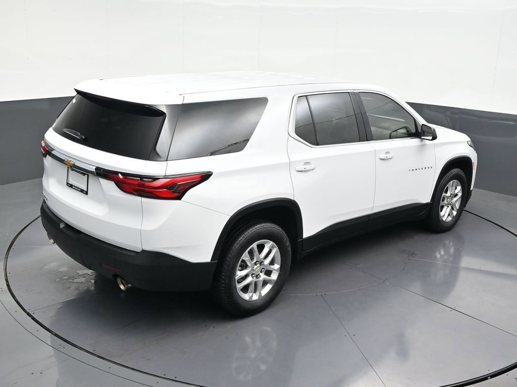 Used 2023 Chevrolet Traverse LS image 20