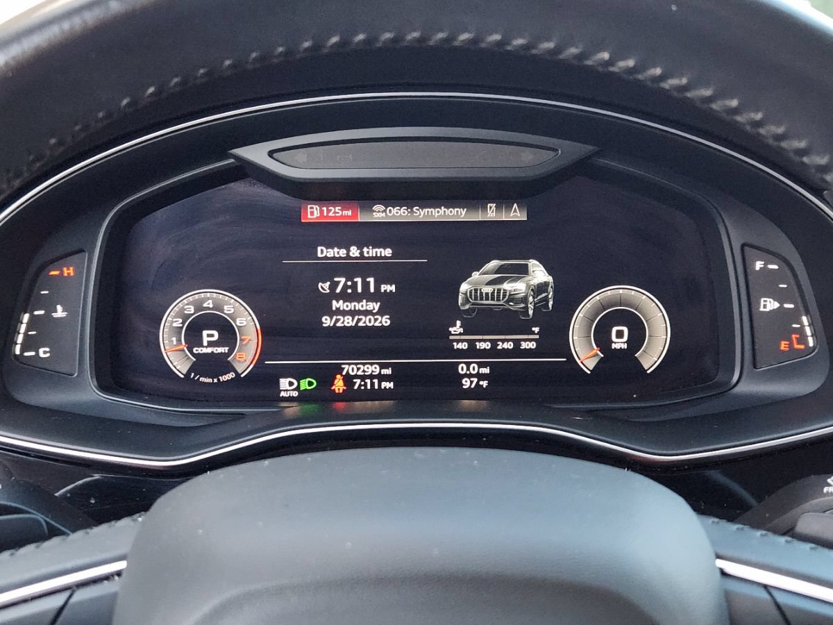 Used 2020 Audi Q8 Prestige AWD/4WD image 35