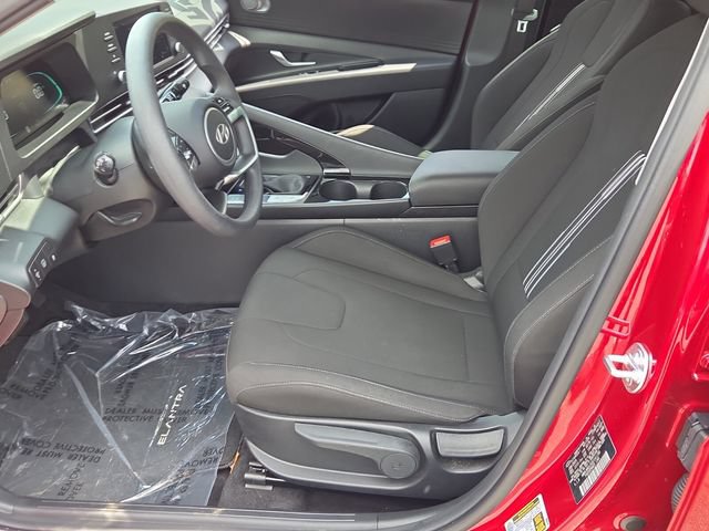 Certified 2025 Hyundai Elantra Hybrid FWD image 11