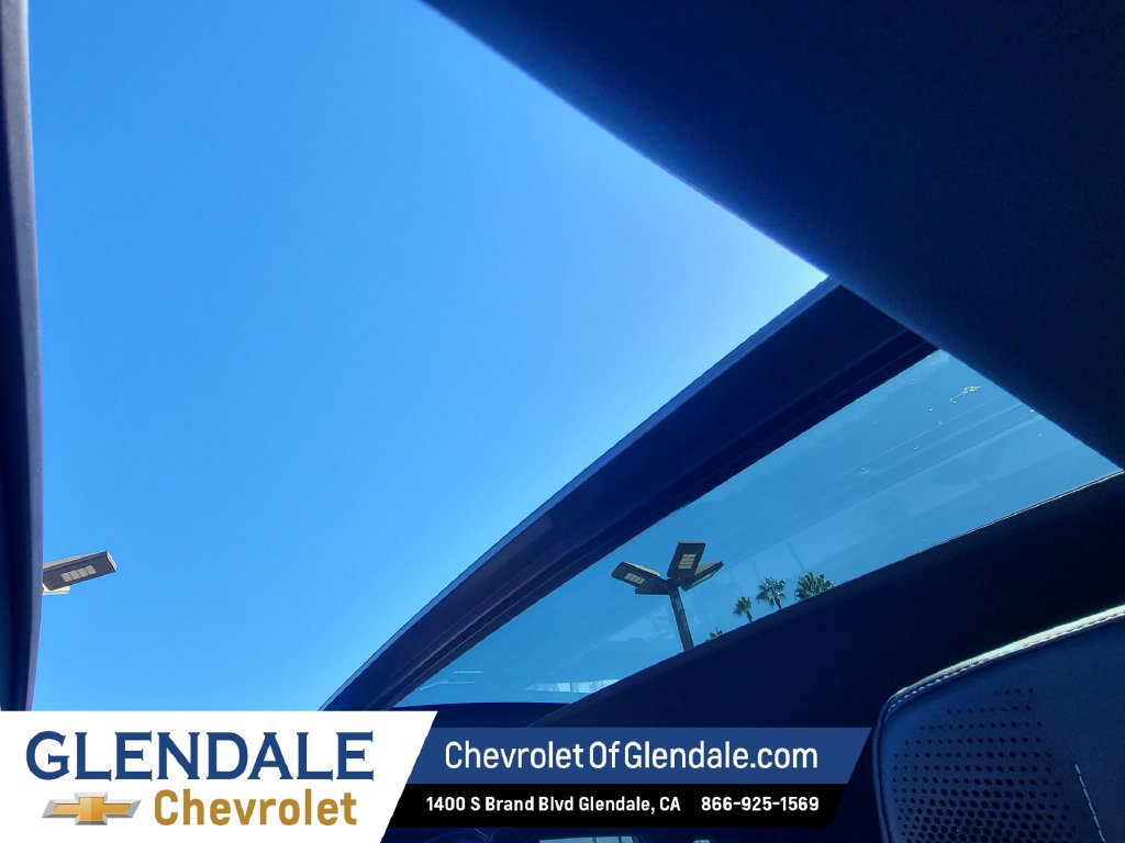 Used 2024 Cadillac Lyriq Sport AWD/4WD image 19