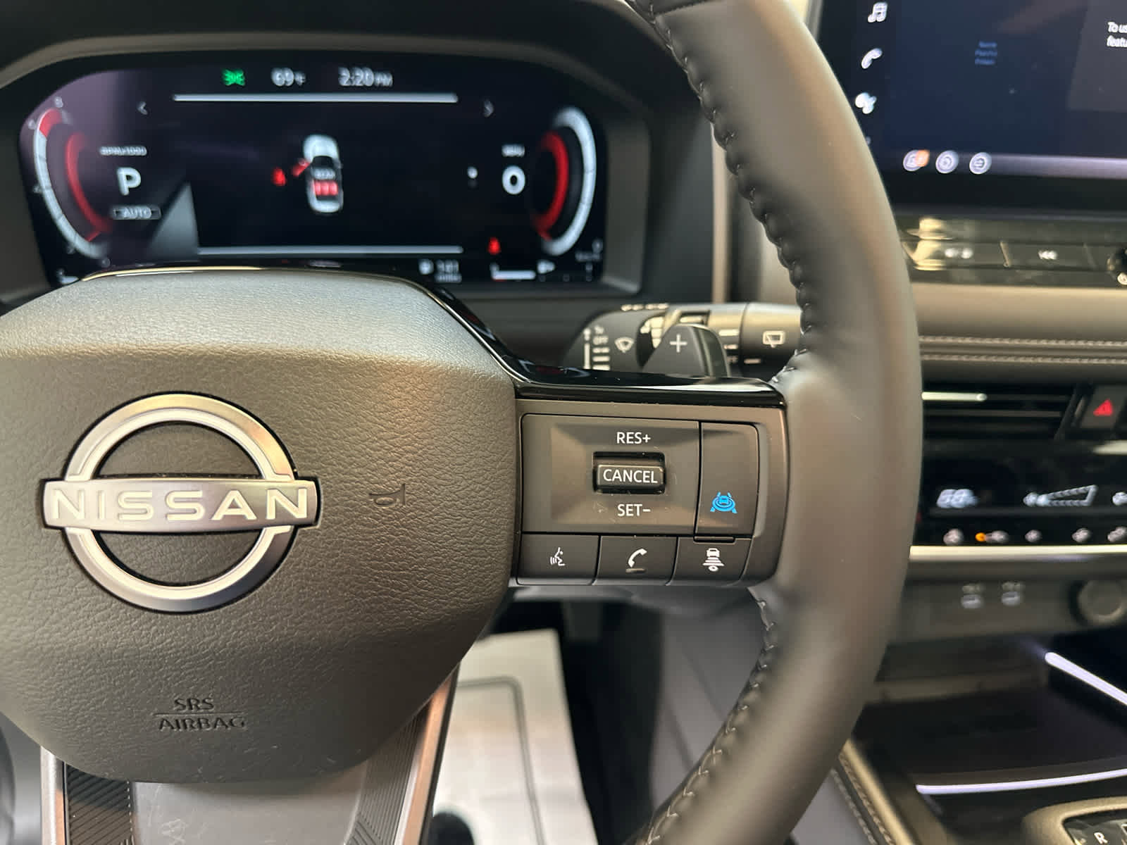 Certified 2025 Nissan Rogue Platinum image 21