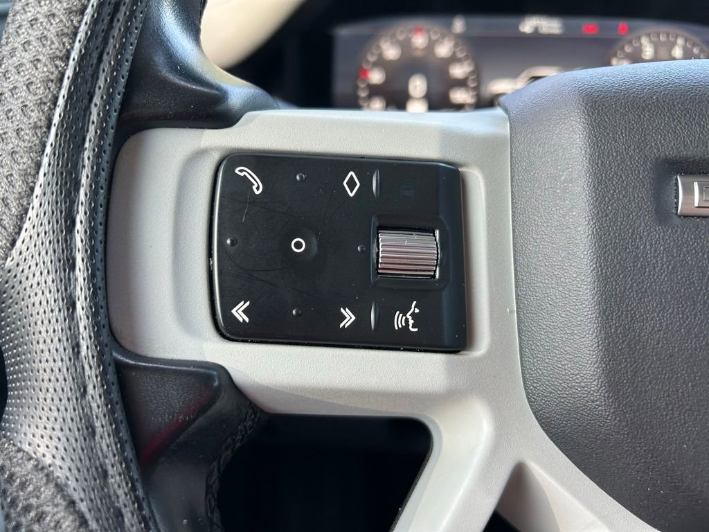 Used 2022 Land Rover Defender 110 S AWD/4WD image 20
