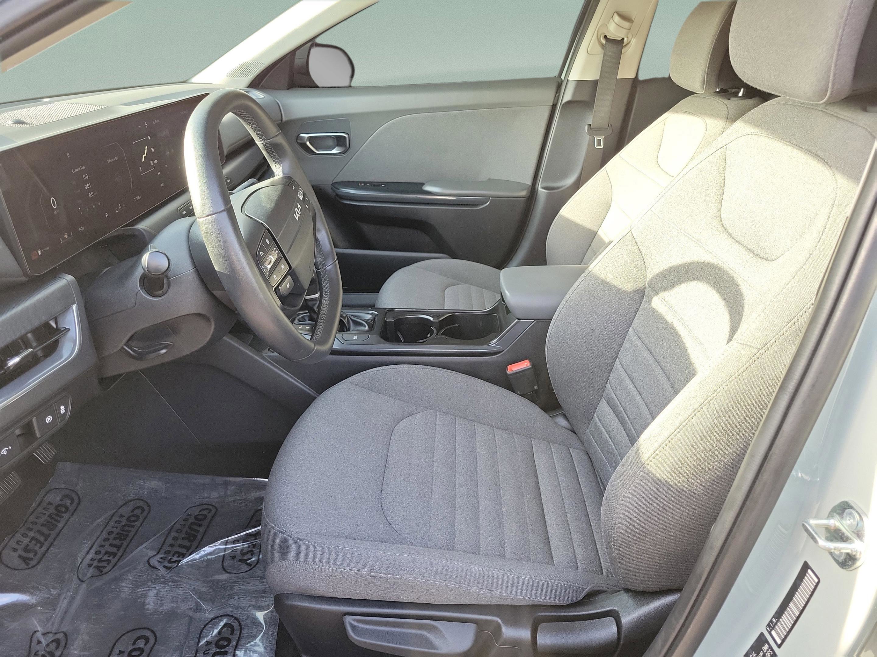 Certified 2025 Kia K4 EX FWD image 16