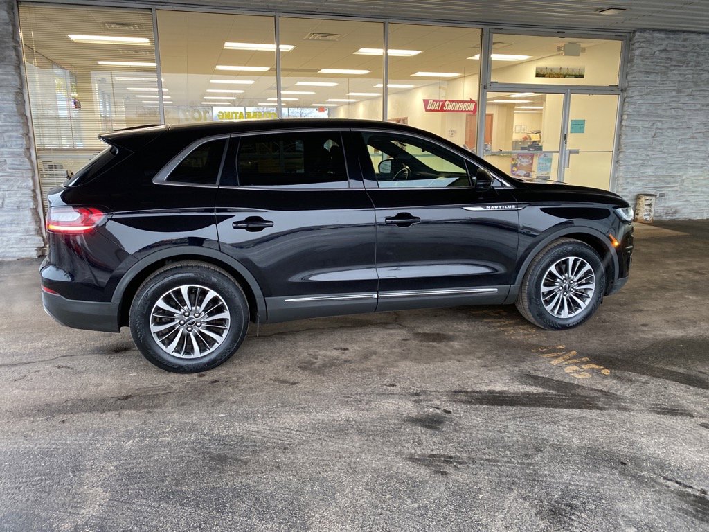 Used 2019 Lincoln Nautilus Select image 6