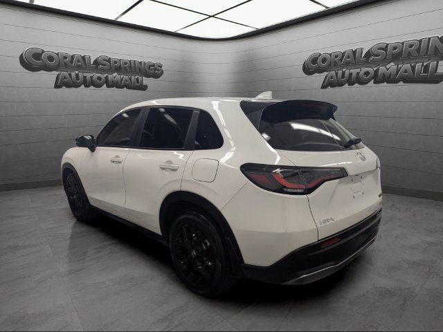 Certified 2025 Honda HR-V Sport image 5