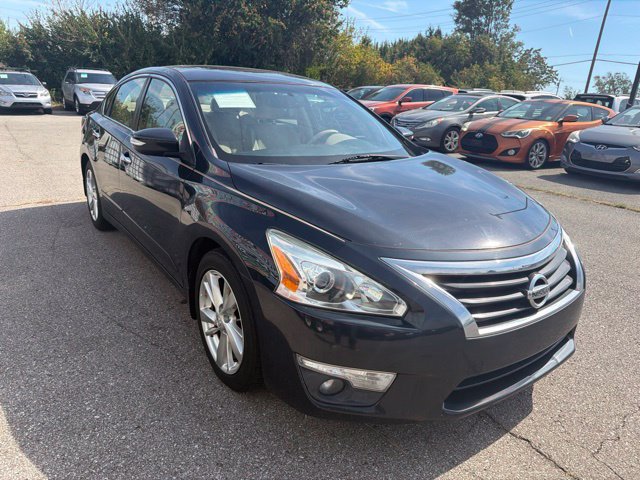 Used 2014 Nissan Altima 2.5 SL w/ Technology Package