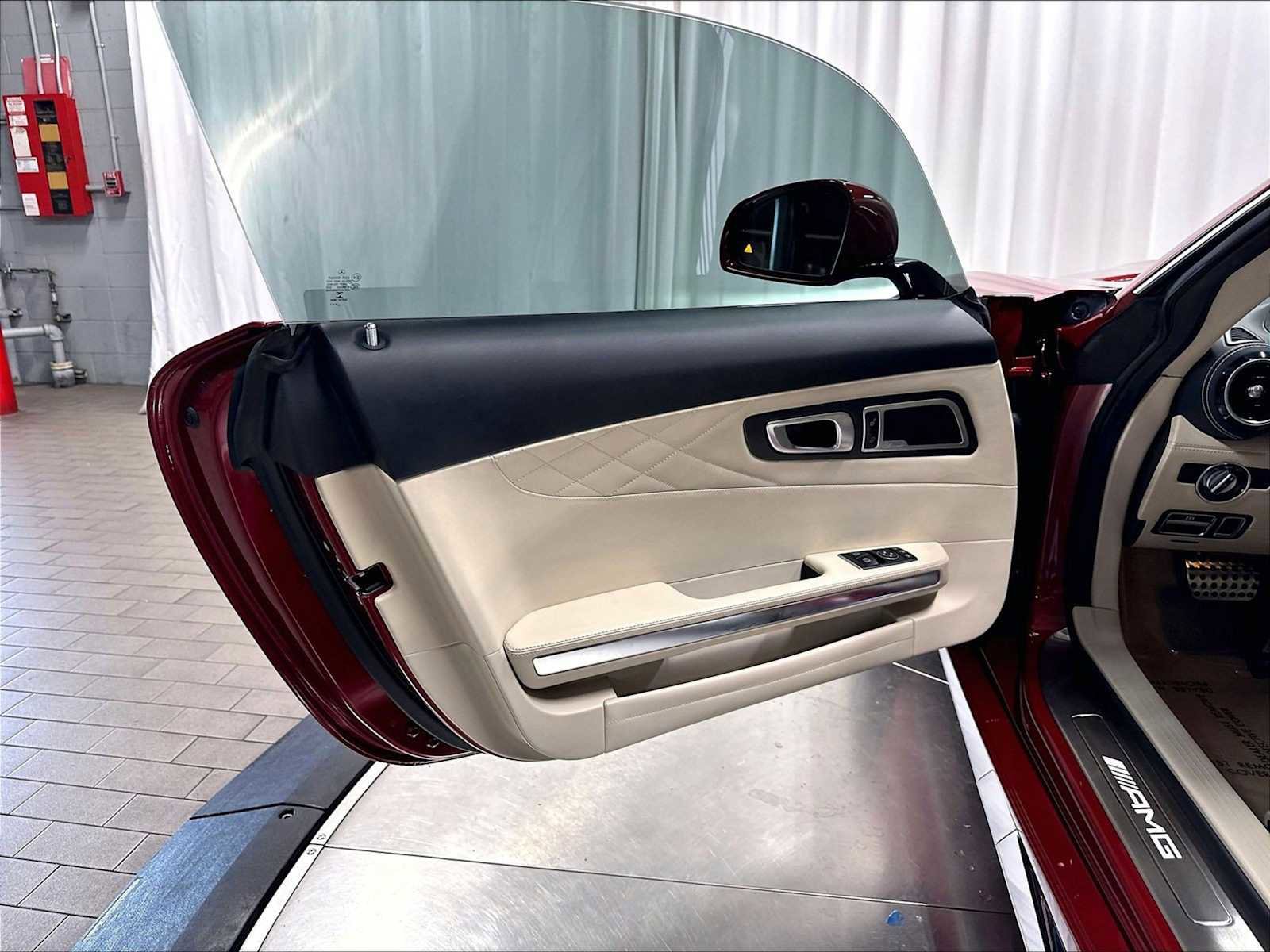Used 2020 Mercedes-Benz AMG GT C image 21