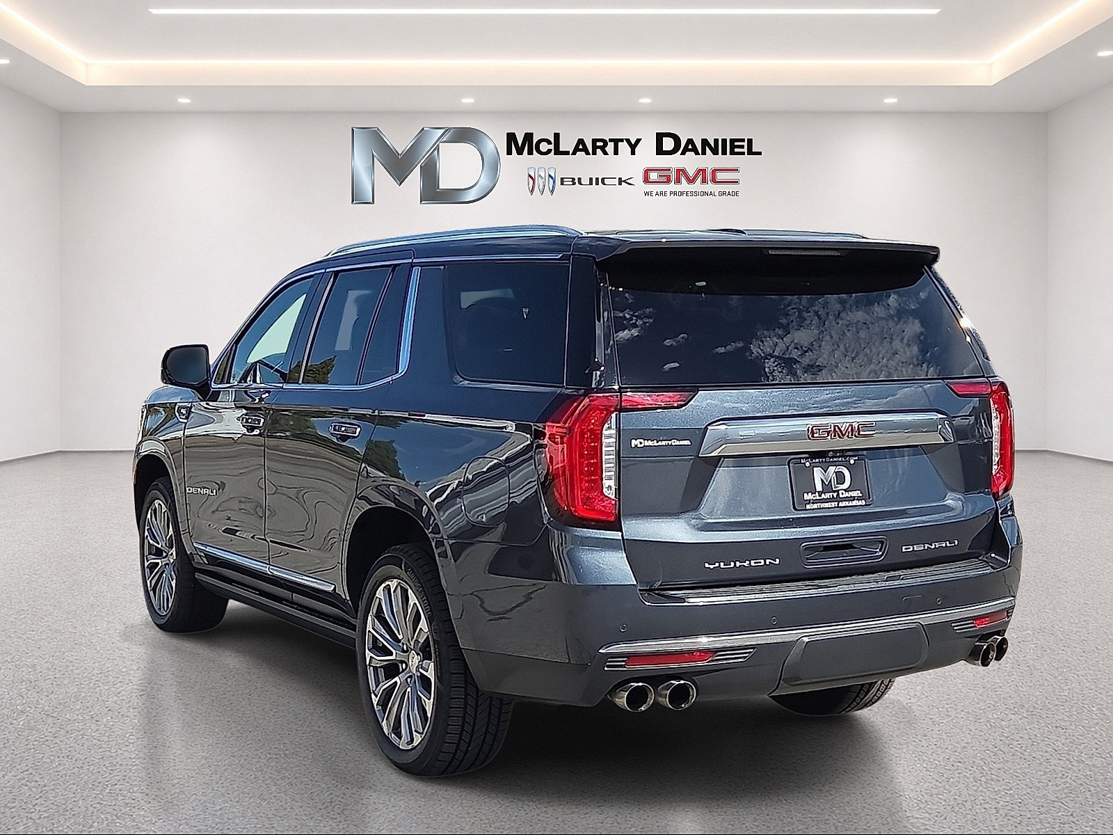 Certified 2021 GMC Yukon Denali w/ Denali Premium Package AWD/4WD image 13