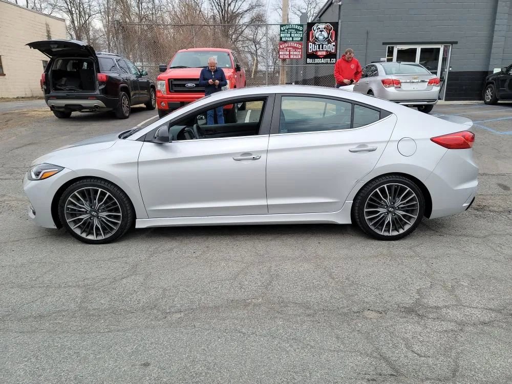 Used 2018 Hyundai Elantra Sport w/ Sport Premium Package 03 FWD image 8