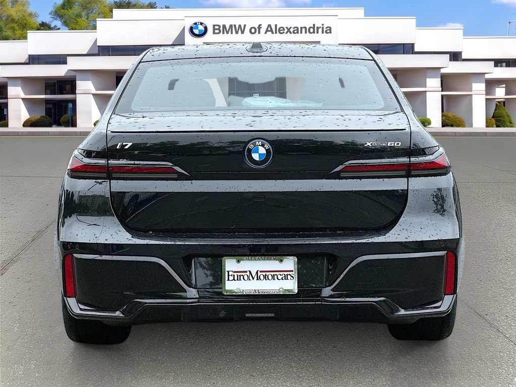 New 2026 BMW i7 xDrive60 w/ Premium Package AWD/4WD image 6