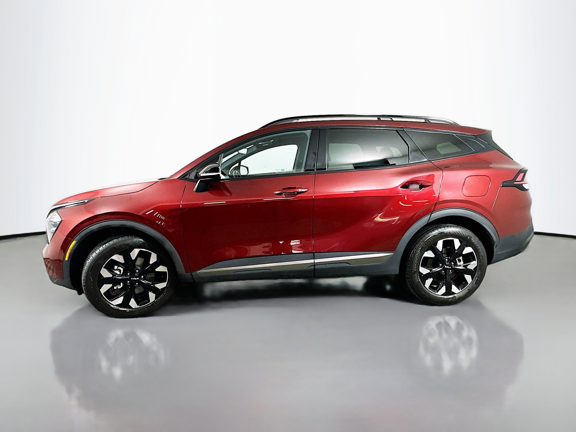 Certified 2023 Kia Sportage X-Line w/ X-Line Premium Package AWD/4WD image 4