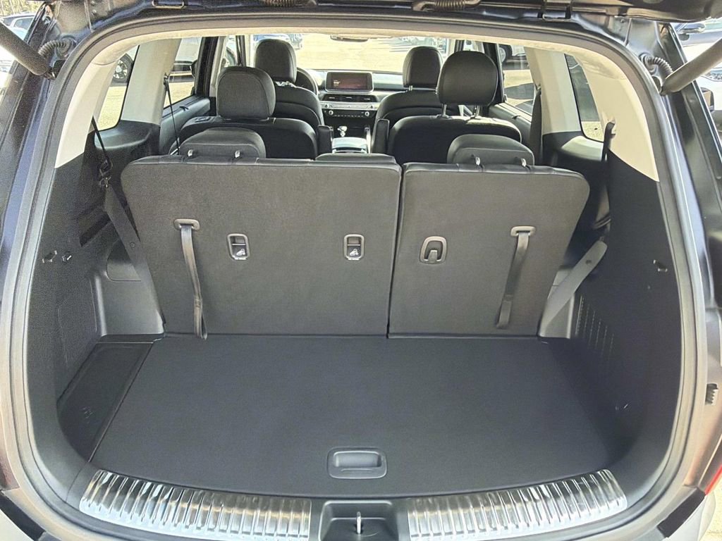 Used 2022 Kia Telluride SX w/ SX Prestige Package image 18
