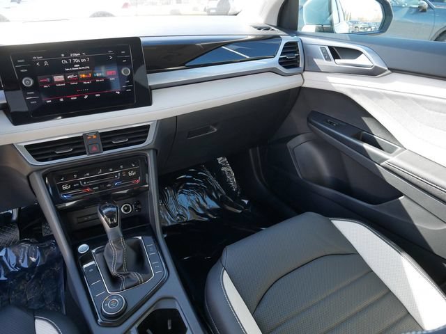 New 2026 Volkswagen Taos SEL AWD/4WD image 10