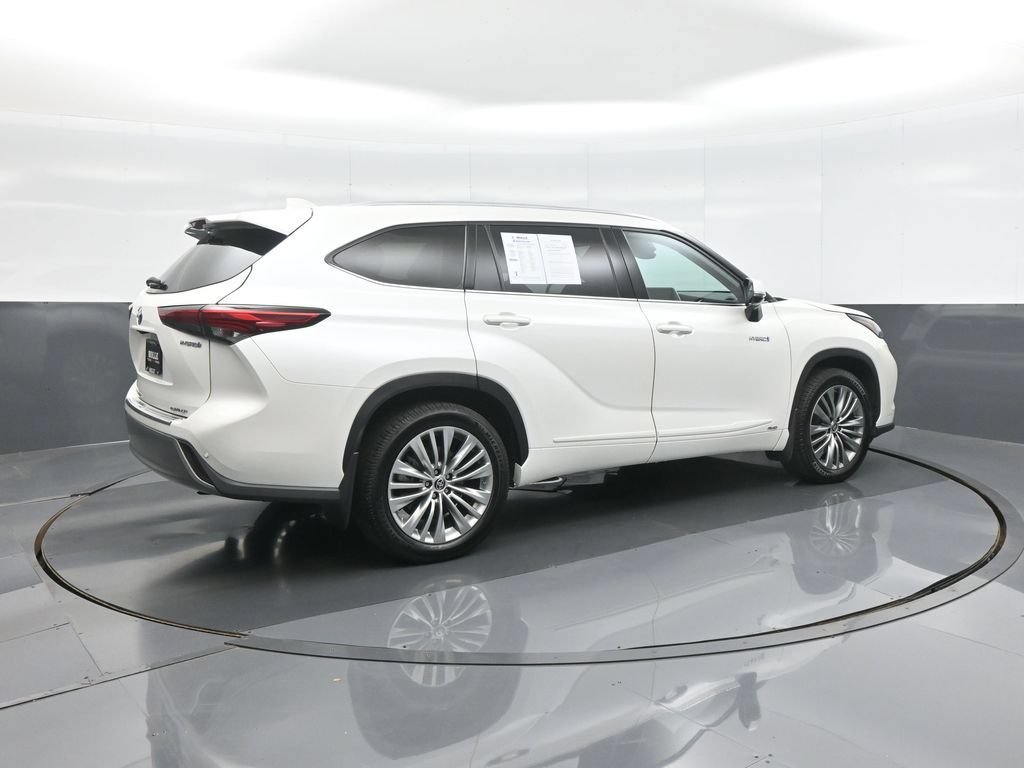 Used 2021 Toyota Highlander Platinum AWD/4WD image 7