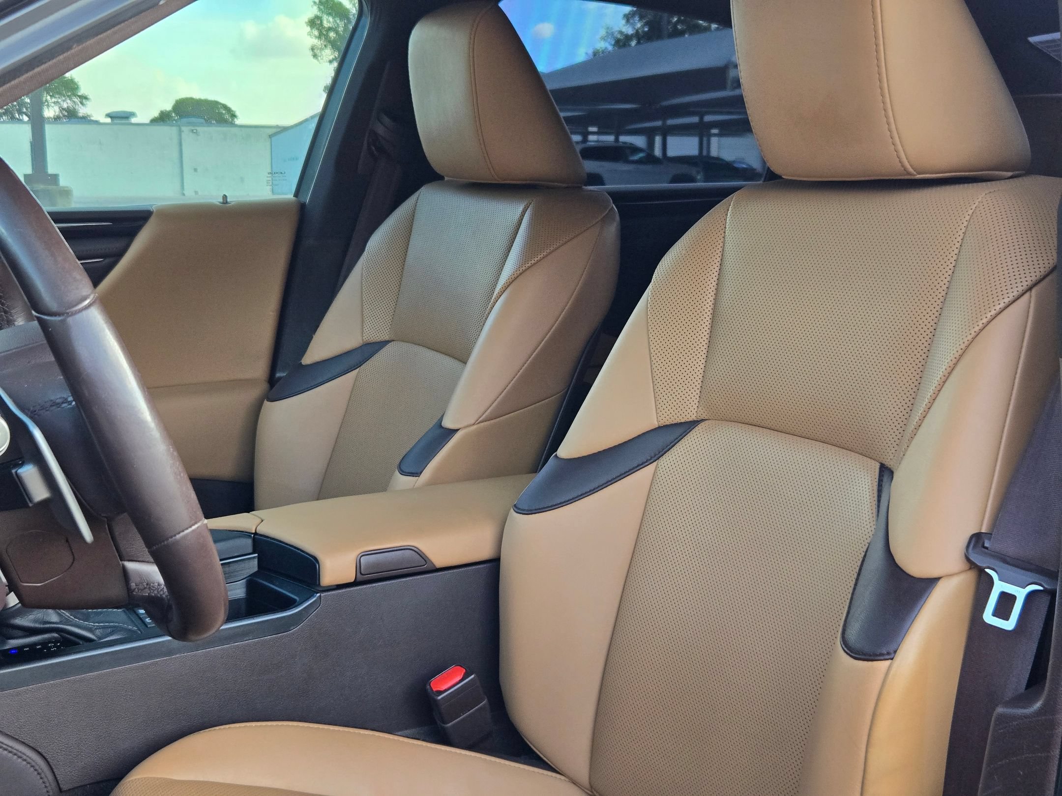Used 2020 Lexus ES 300h w/ Premium Package FWD image 14