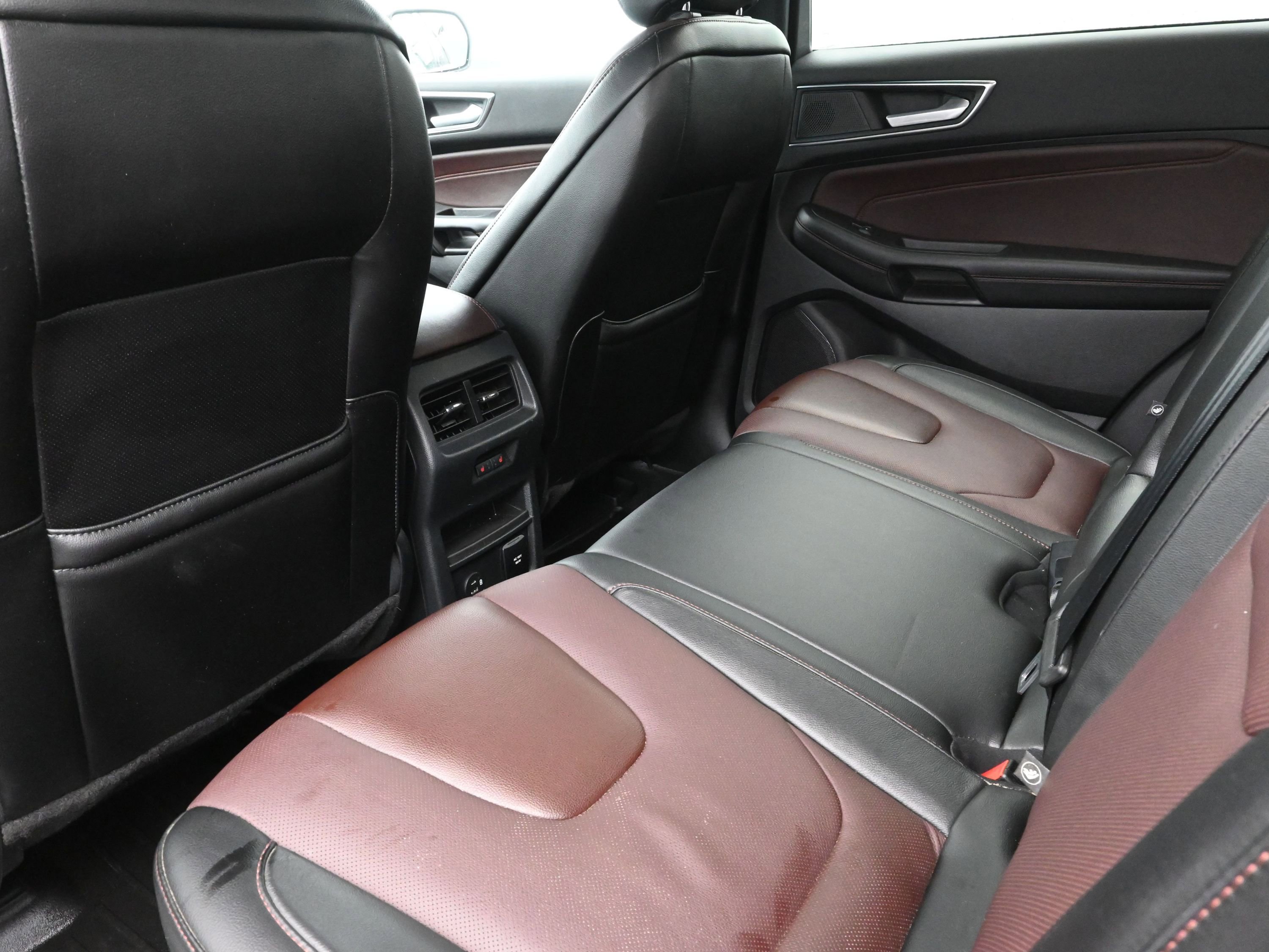 Used 2021 Ford Edge Titanium w/ Equipment Group 301A image 21