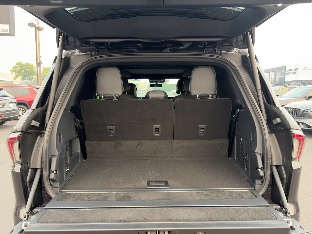 New 2027 Lincoln Navigator Reserve w/ Jet Appearance Package AWD/4WD image 14