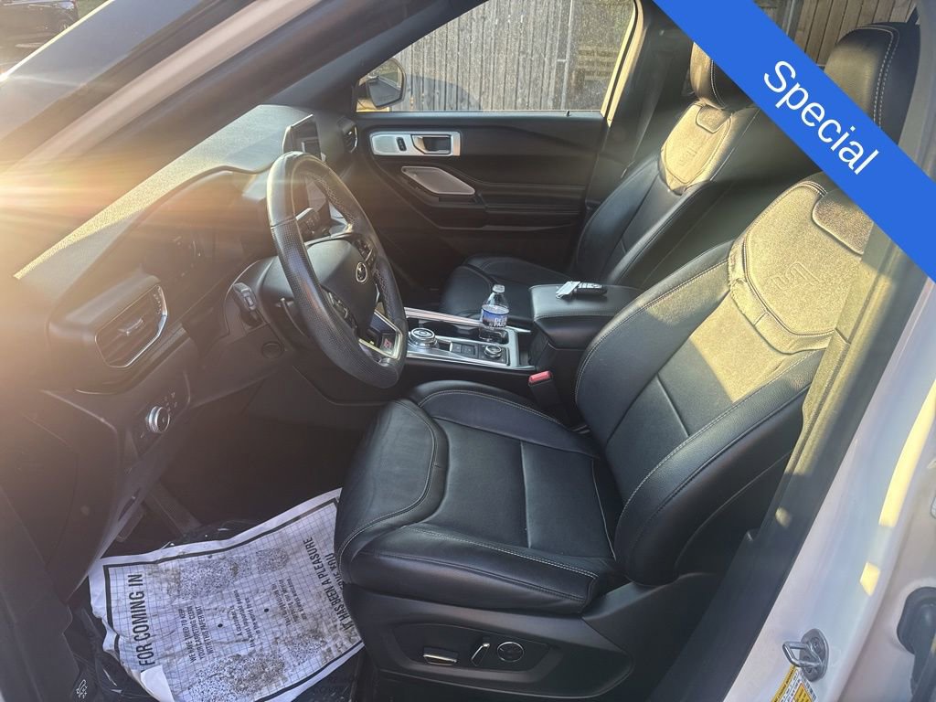Used 2020 Ford Explorer ST w/ Premium Technology Package image 11