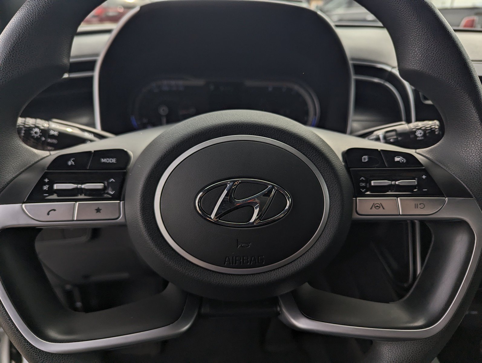 Certified 2022 Hyundai Santa Cruz SEL AWD/4WD image 11
